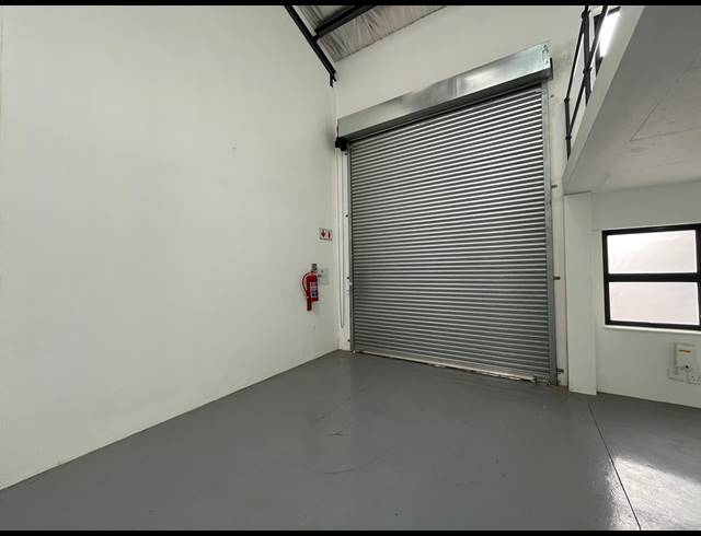 146M² WAREHOUSE FOR SALE IN BARBEQUE DOWNS